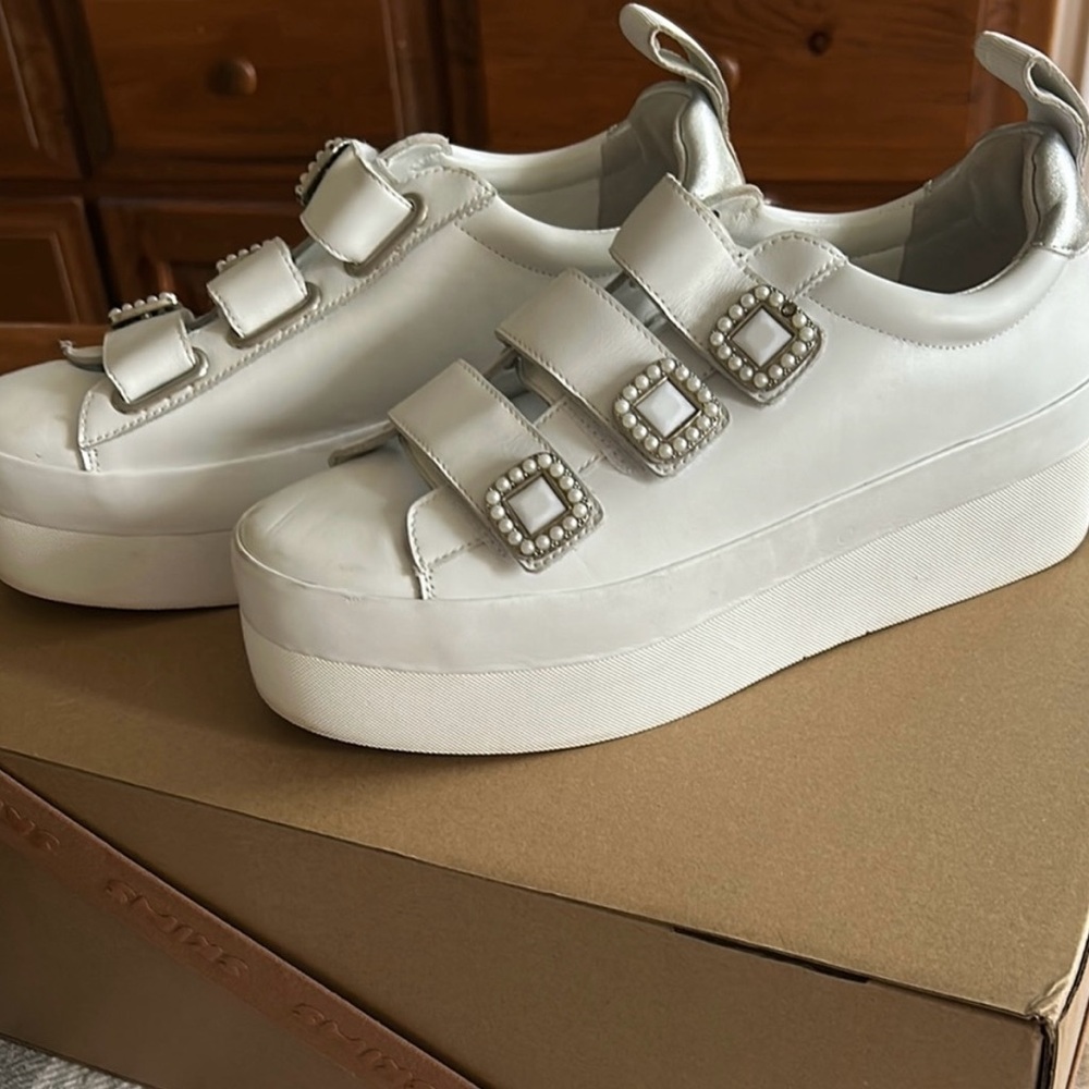 Ozlana White Platform Sneakers with Pearl Accents